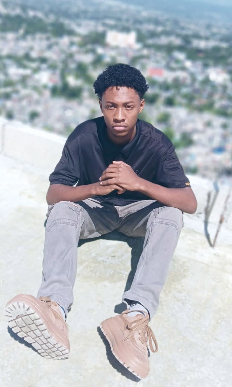 Omelone — Singer & Rapper